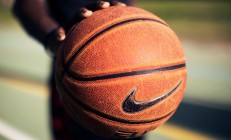 开云APP-绿茵与硬木，当意甲焦点战遇上76人速胜老鹰