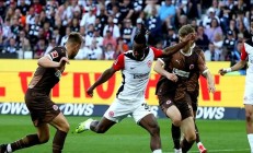 开云体育官方网站-包含弗赖堡客场遭遇失利，保级形势严峻的词条