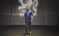 开云体育-西亚卡姆关键一击定乾坤，灰熊争冠战险胜广东书写新篇章