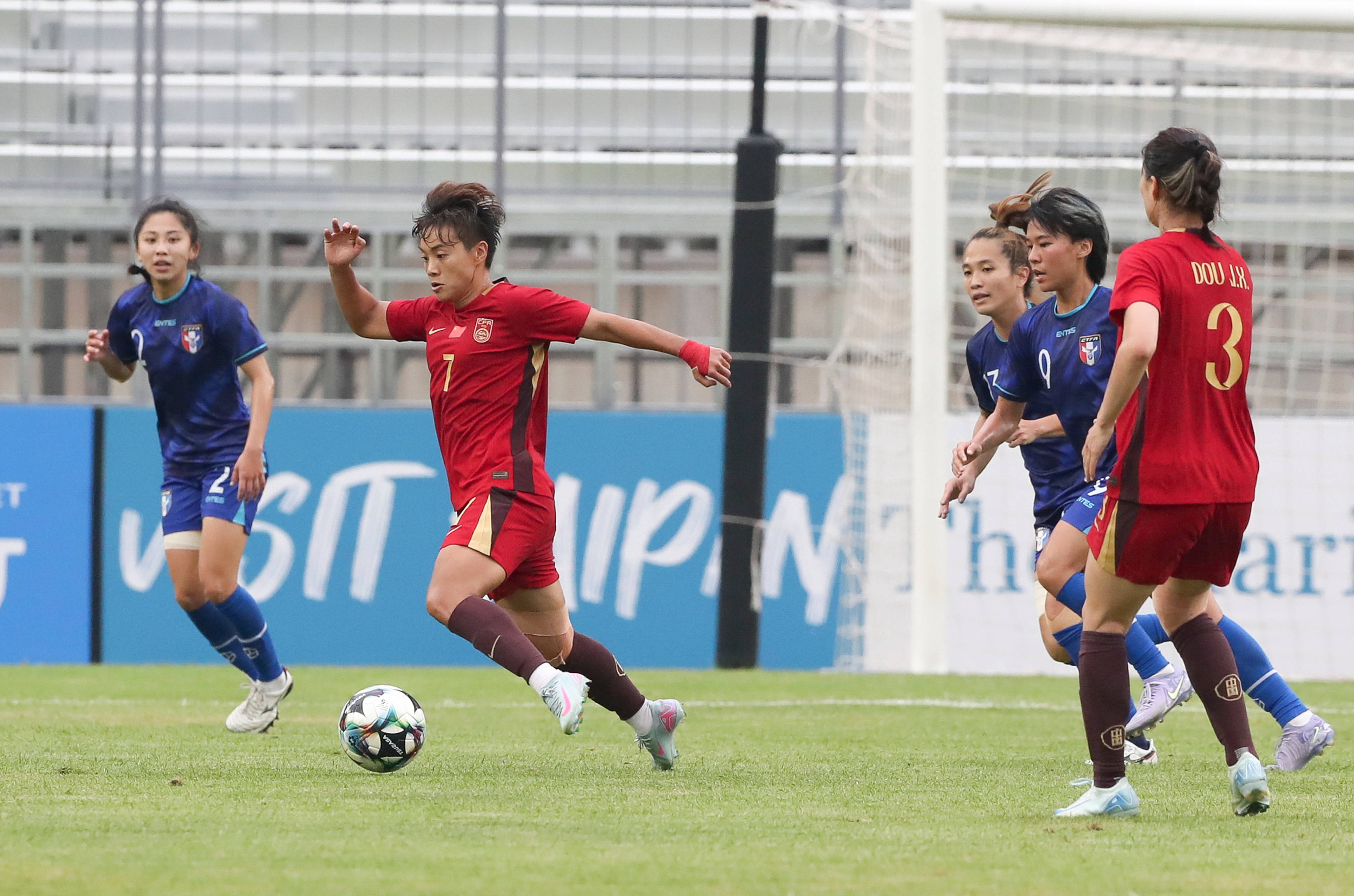 东亚足球势不可挡，成为焦点