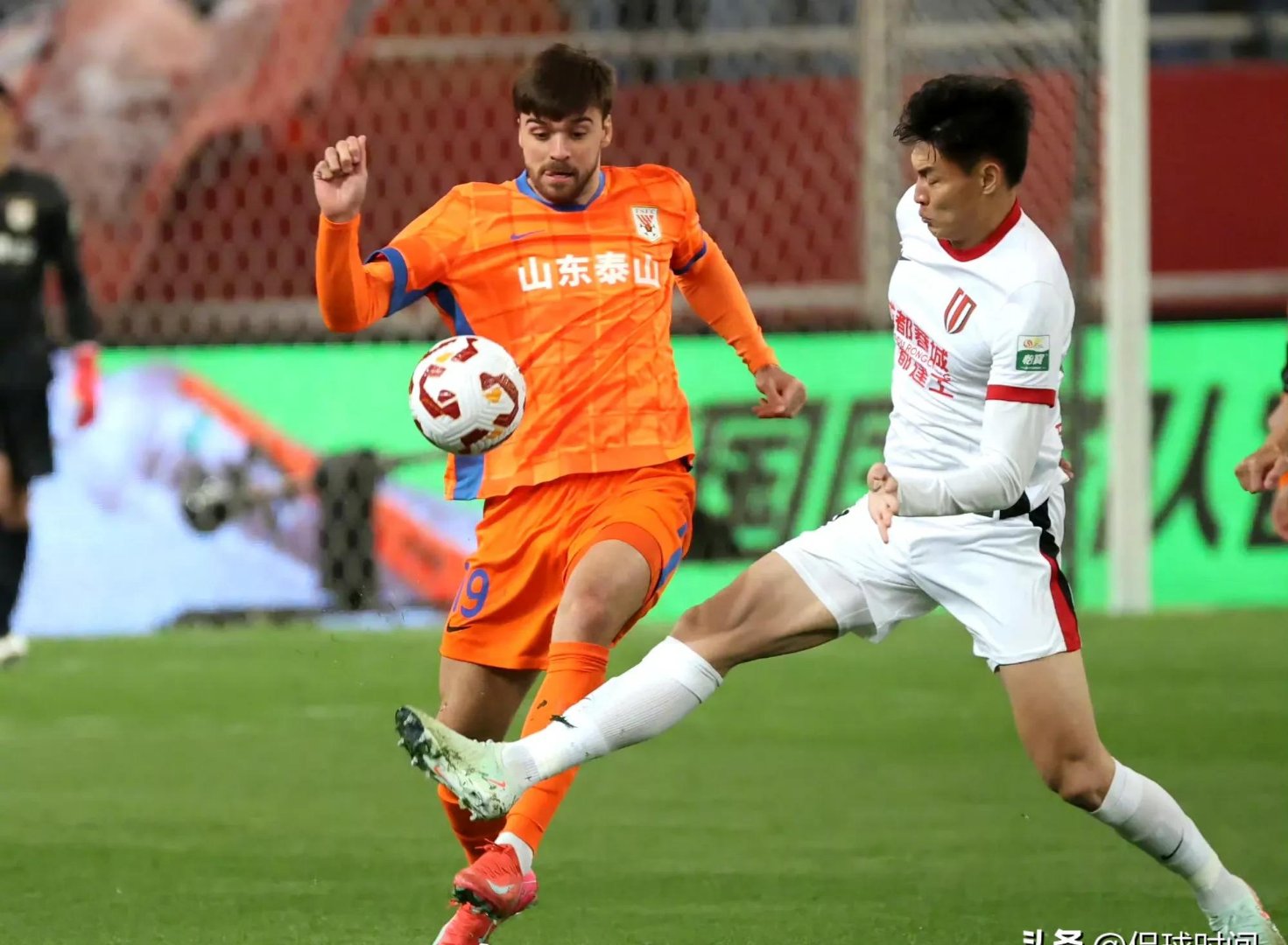 包含山东泰达客场胜平武汉卓尔,保持领先优势的词条 包含山东泰达客场胜平武汉卓尔,保持领先优势的词条