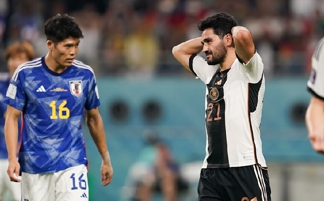 包含德国国家队逆转战胜对手，继续保持不败的词条