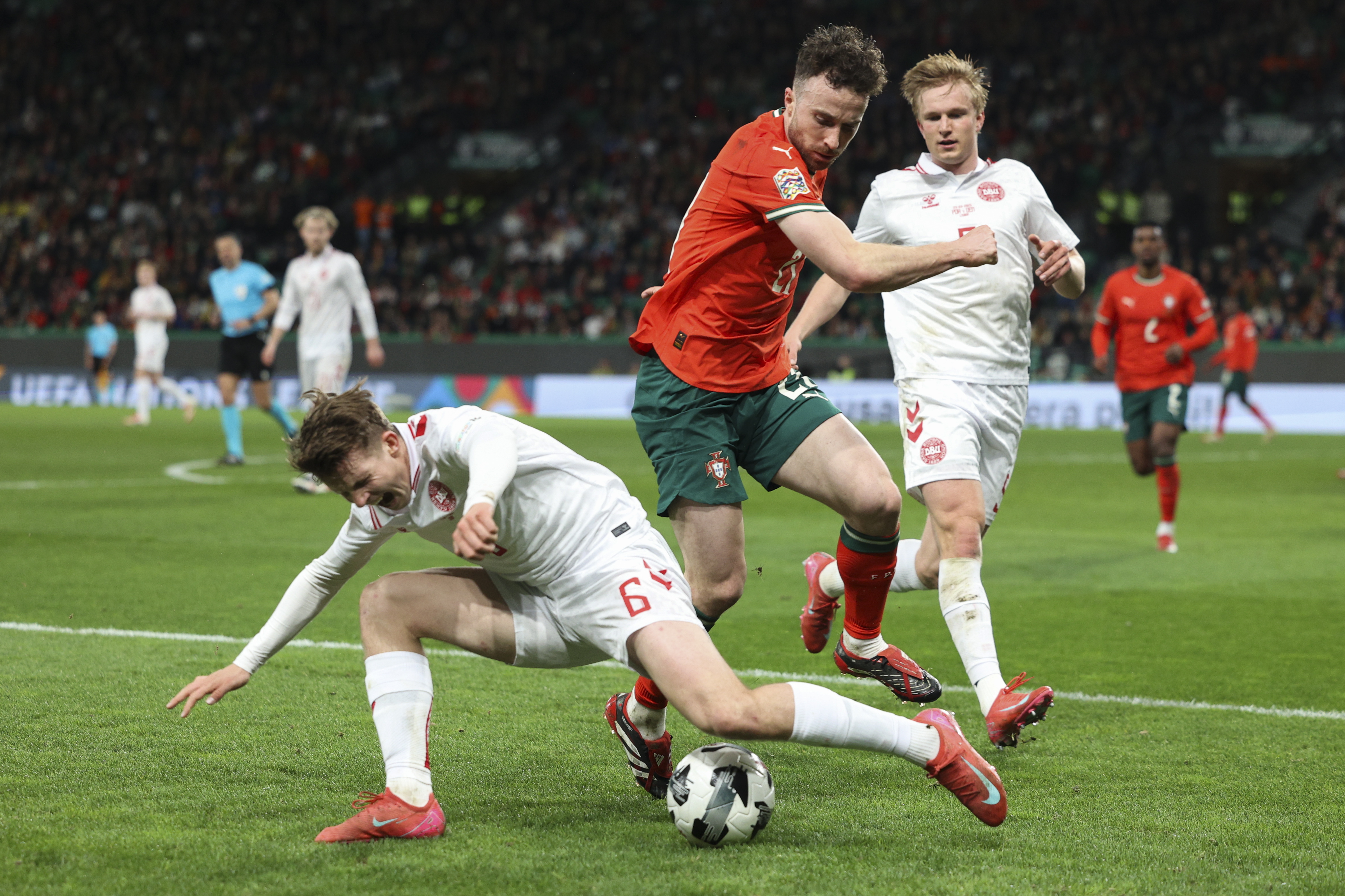 欧洲六国家杯冠军赛胜出,国家队备战决赛信心满满的简单介绍 欧洲六国家杯冠军赛胜出,国家队备战决赛信心满满的简单介绍