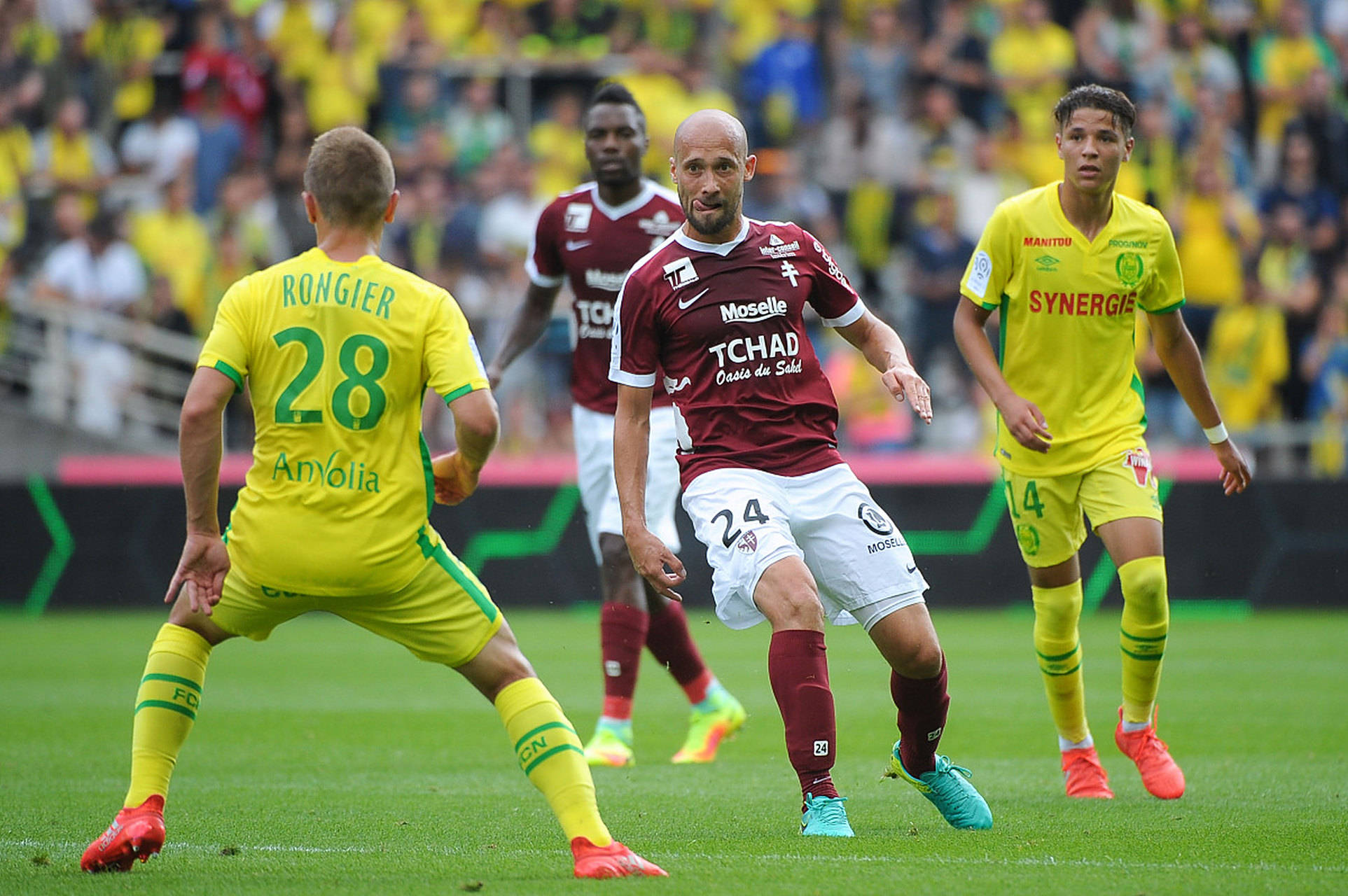 包含梅斯客场失利，球队需加强训练备战下轮的词条