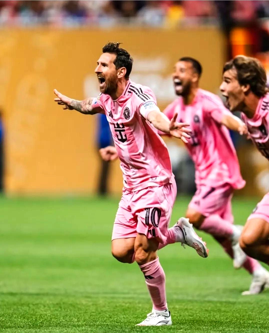 包含罗纳尔多神勇进球！尤文图斯逆袭晋级，波尔图告别的词条