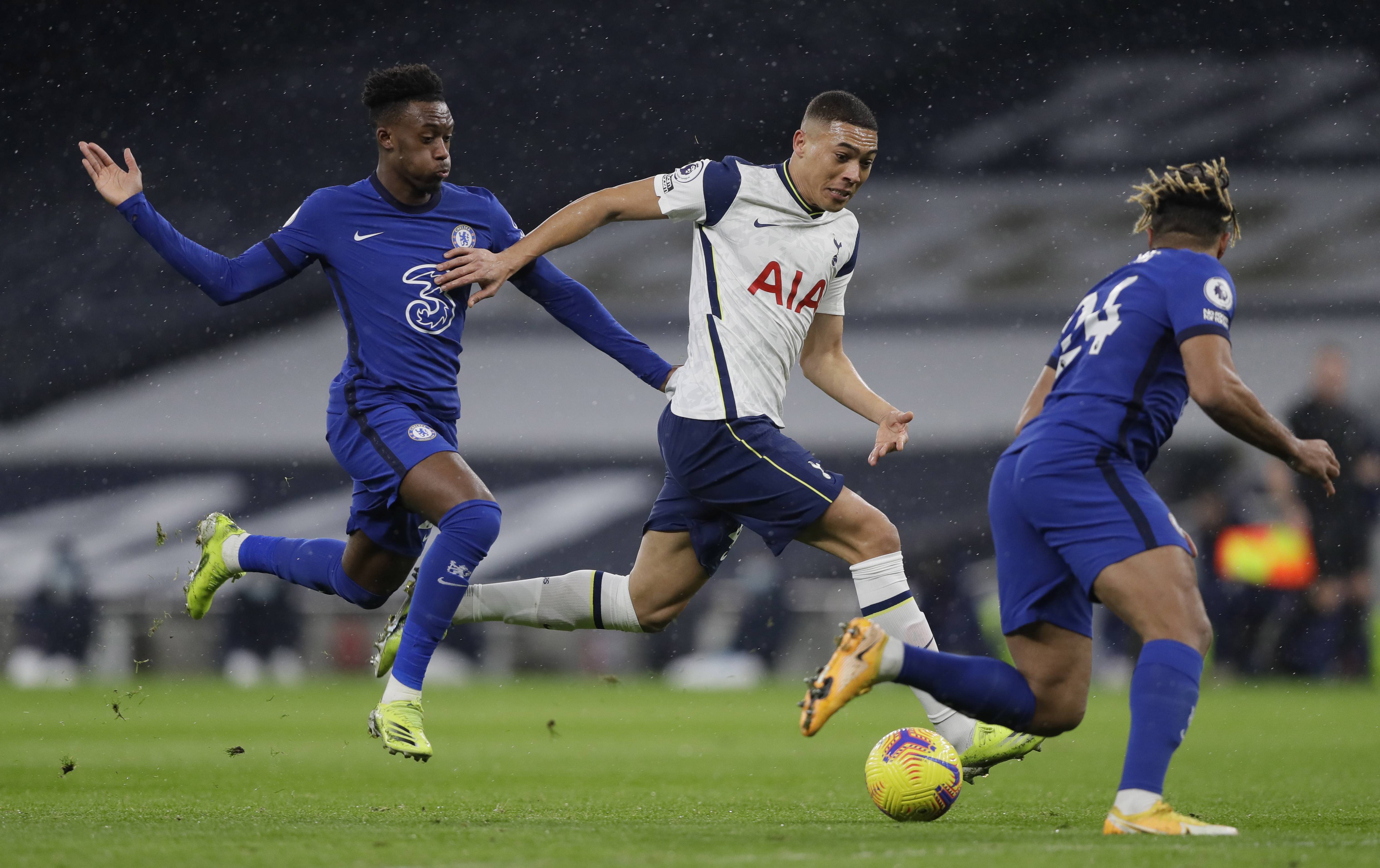 关于托特纳姆主场平局，稳居积分榜中游的信息