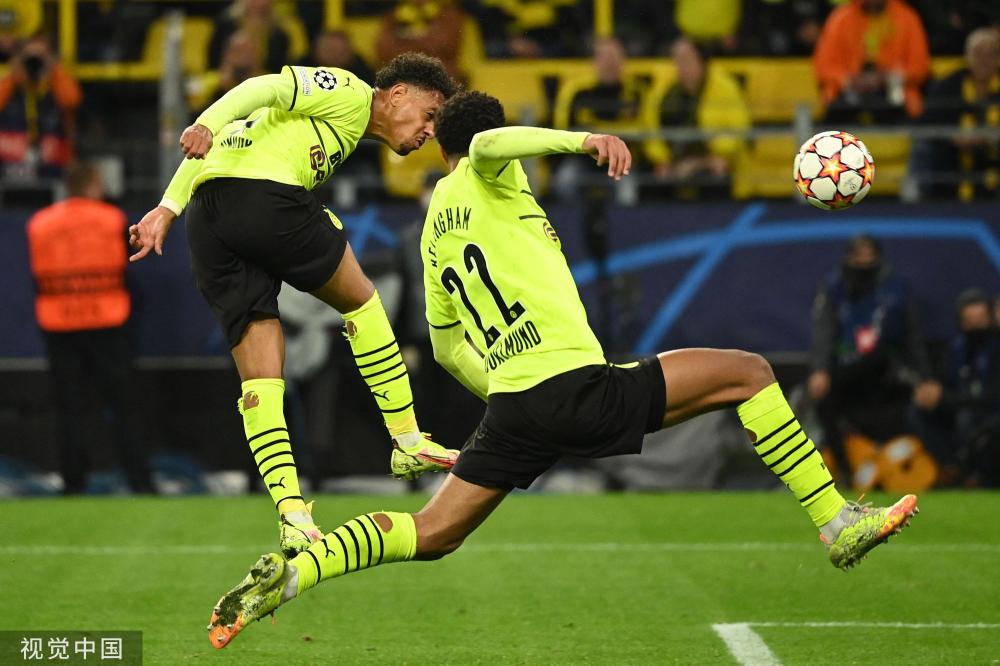 多特蒙德横扫荷兰,戈麦斯扛起全队 多特蒙德横扫荷兰,戈麦斯扛起全队