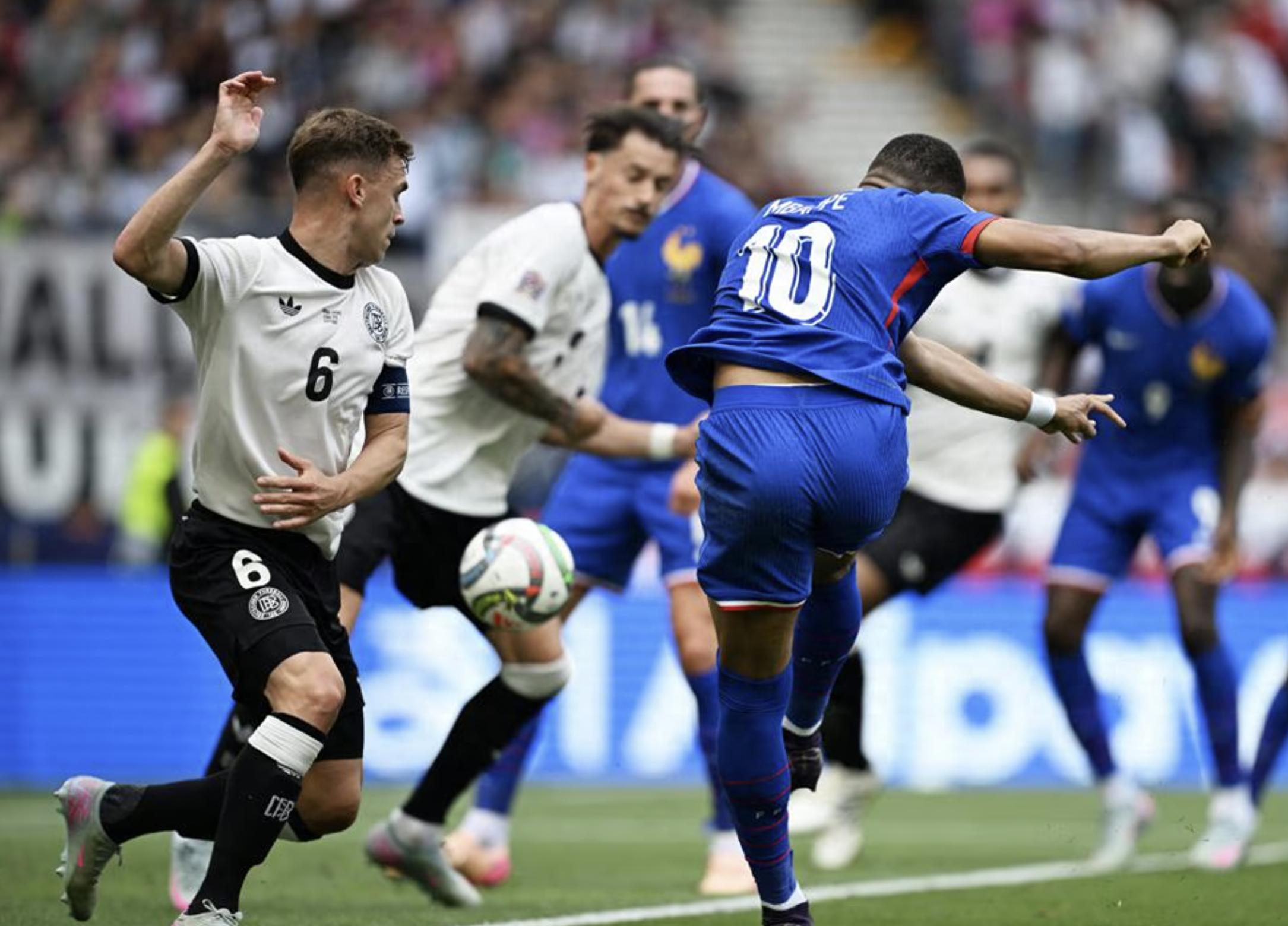 包含卢森堡队不敌对手，欧洲杯小组赛晋级受阻的词条