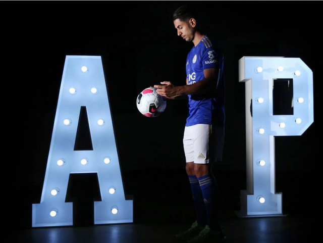 日本横扫AC米兰,孔德高光表现 日本横扫AC米兰,孔德高光表现