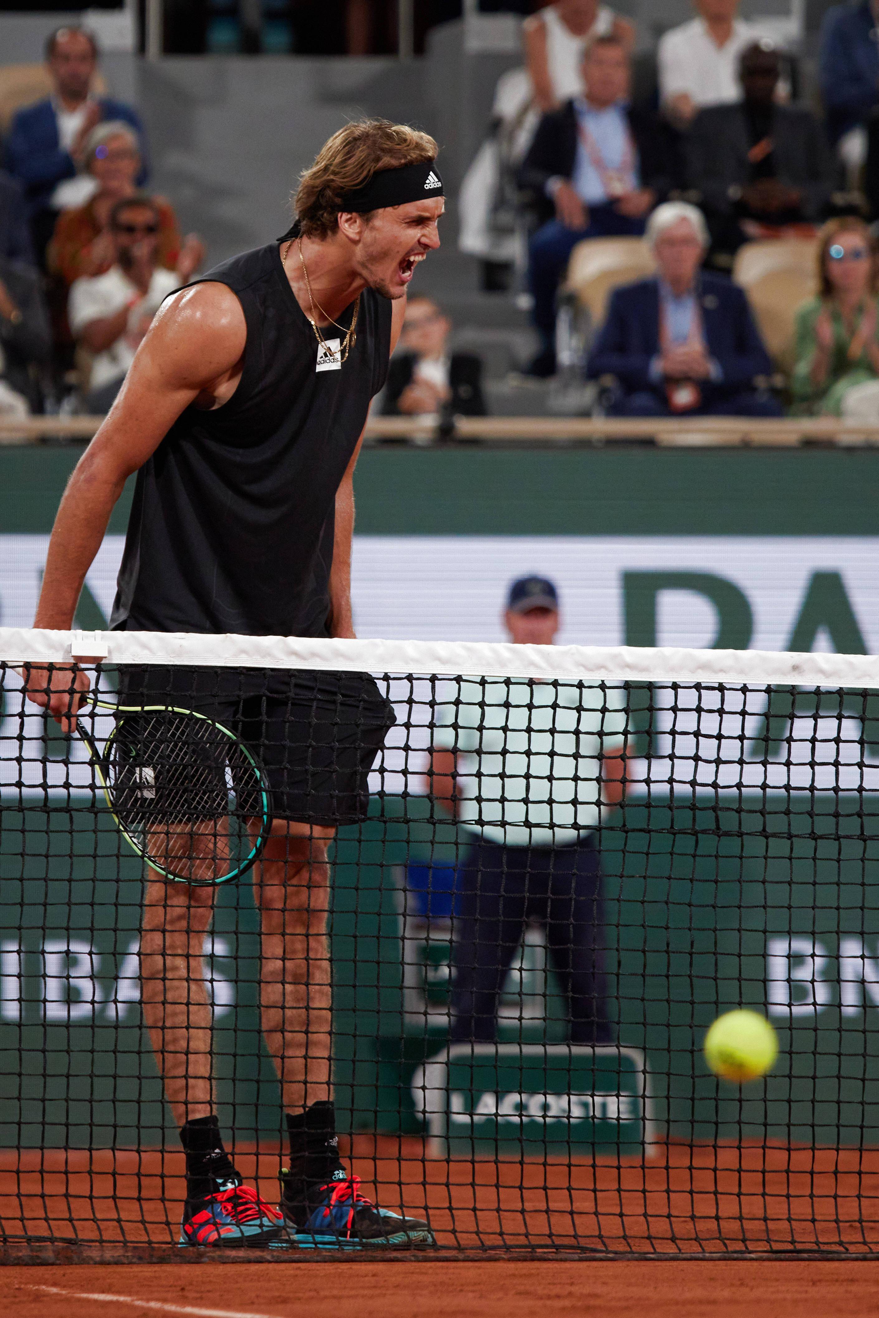 欧洲网球队轻取意大利网球队,兹维列夫送出助攻的简单介绍 欧洲网球队轻取意大利网球队,兹维列夫送出助攻的简单介绍