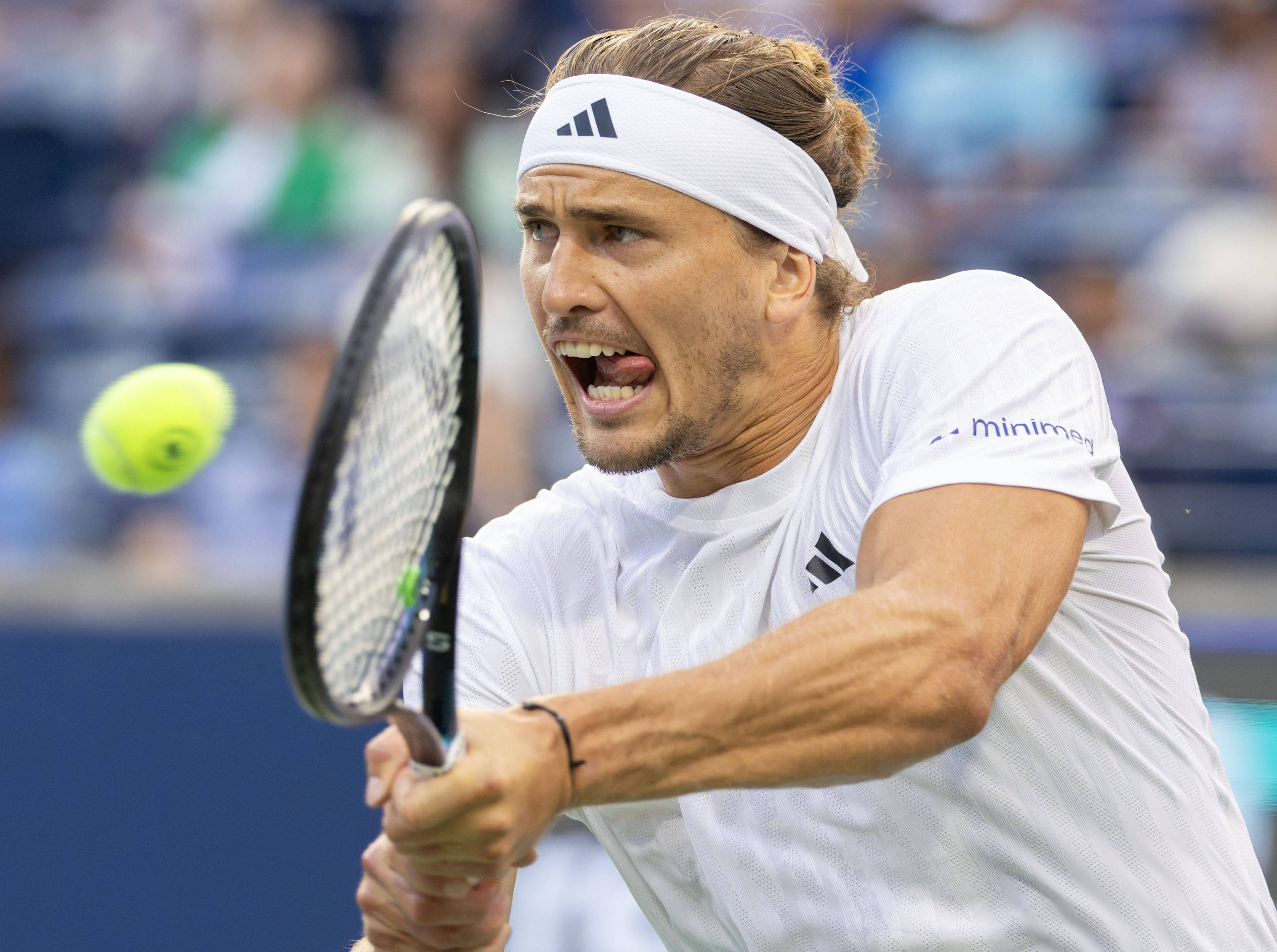 欧洲网球队轻取意大利网球队,兹维列夫送出助攻的简单介绍 欧洲网球队轻取意大利网球队,兹维列夫送出助攻的简单介绍