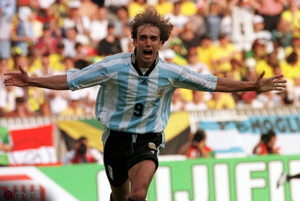 关于战斗在足球场上的绝技犹如战神的信息