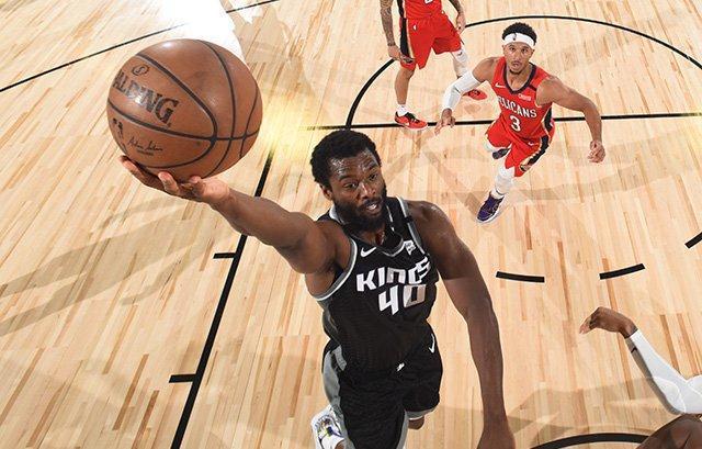 关于开拓者力克活塞，保持不败之身的信息