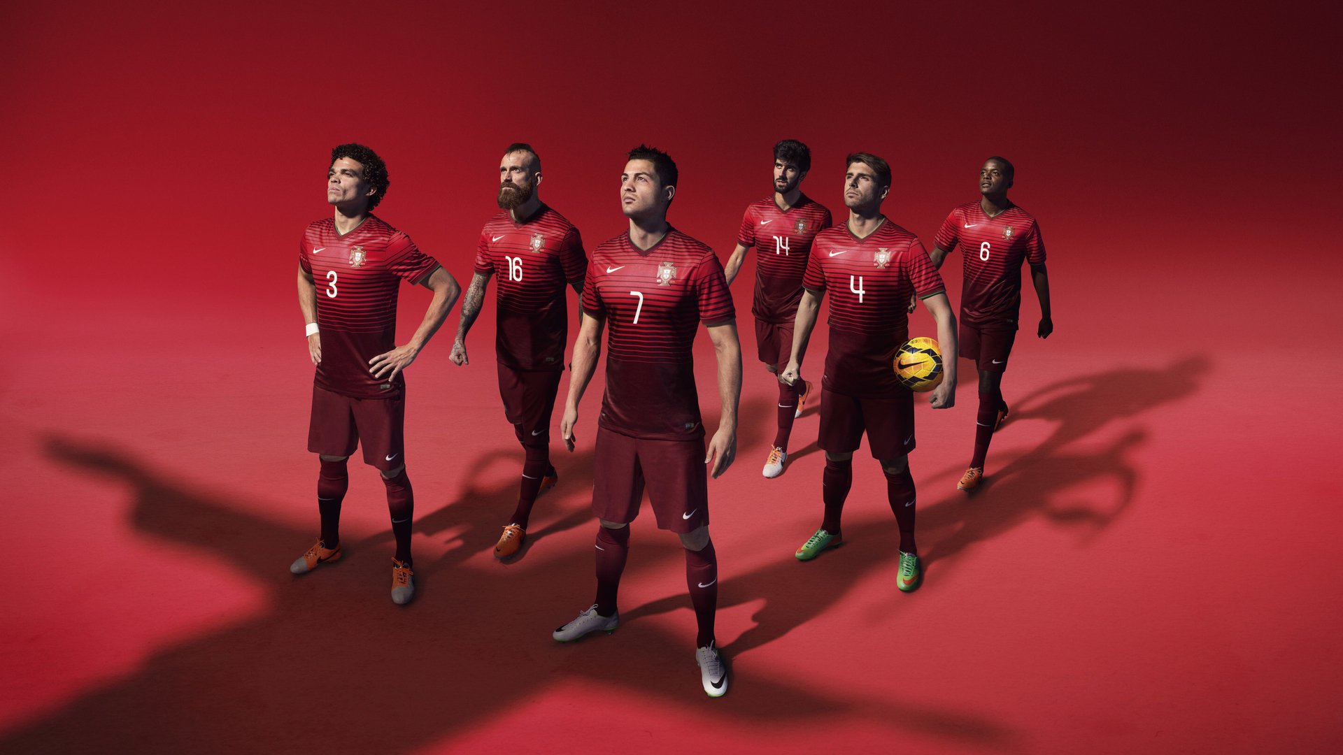 从伯纳乌到路易二世，C罗的救赎之路在皇家社会与摩纳哥的绿茵交汇处延伸